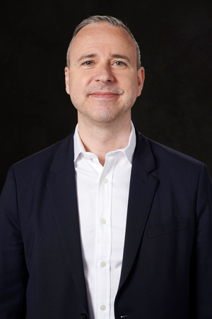 DOUG DAVIS HEADSHOT DOUG DAVIS HEADSHOT